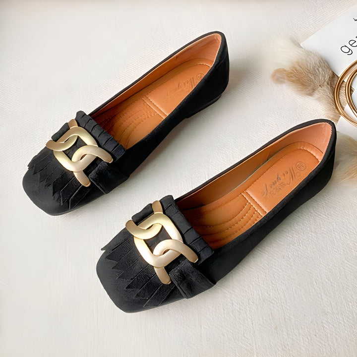 Mocassins noirs en daim avec boucle dorée et franges décoratives. Chaussures élégantes et confortables pour femmes., 45286989627573,45286989660341,45286989693109,45286989725877,45286989758645,45286989791413,45286989824181,45286989856949,45286989889717,45286989922485,45286989955253,45286989988021,45286990020789,45286990053557,45286990086325,45286990119093,45286990151861,45286990184629,45286990217397,45286990250165,45286990282933,45286990315701,45286990348469,45286990381237,45286990414005,45286990446773