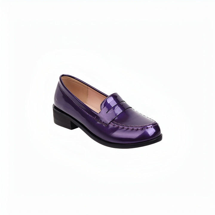 Mocassin verni violet pour femme, avec talon bas. Chaussure élégante et confortable, idéale pour un look tendance et original. Détail de surpiqûres et design classique revisité., 45286636781749,45286636814517,45286636847285,45286636880053,45286636912821,45286636945589,45286636978357,45286637011125,45286637043893,45286637076661,45286637109429,45286637142197,45286637174965,45286637207733,45286637240501,45286637273269,45286637306037,45286637338805,45286637371573,45286637404341,45286637437109,4528663746