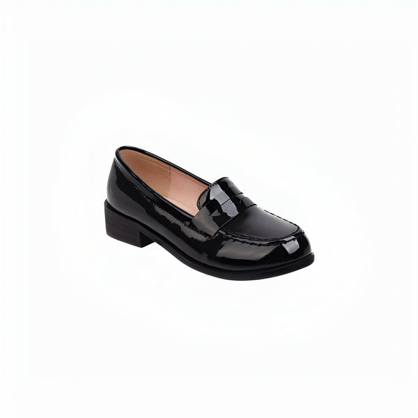 Mocassin noir verni pour femme. Chaussure élégante avec une semelle basse, idéale pour un look classique et confortable. Style intemporel et polyvalent., 45286636781749,45286636814517,45286636847285,45286636880053,45286636912821,45286636945589,45286636978357,45286637011125,45286637043893,45286637076661,45286637109429,45286637142197,45286637174965,45286637207733,45286637240501,45286637273269,45286637306037,45286637338805,45286637371573,45286637404341,45286637437109,45286637469877,45286637502645,45286637